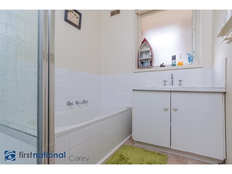 4 Upton Court, Lara VIC 3212