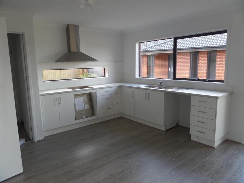 1/37 Yooringa Avenue, Norlane VIC 3214