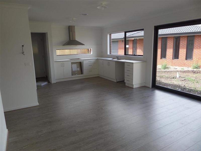 1/37 Yooringa Avenue, Norlane VIC 3214