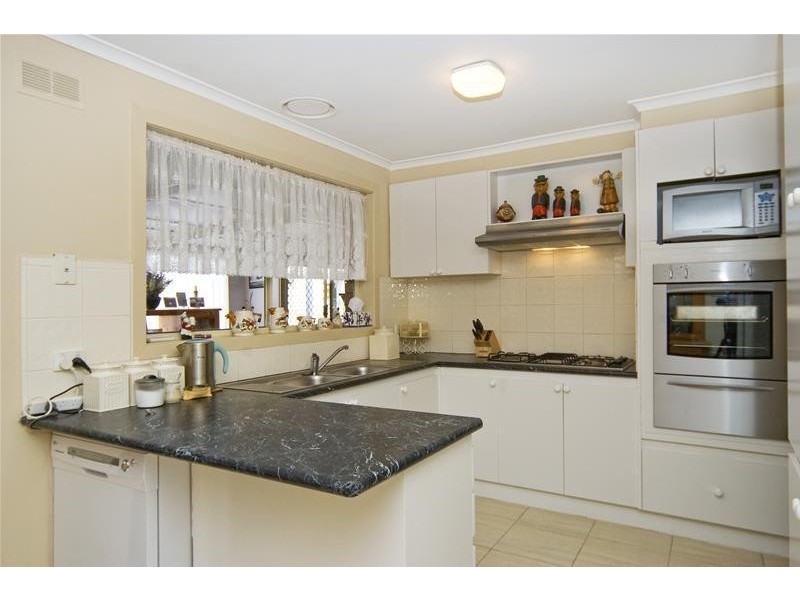 2 Saintfield Street, Lara VIC 3212