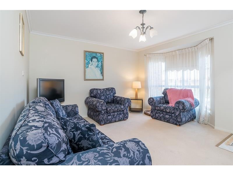 11 Rubena Crescent, Lara VIC 3212