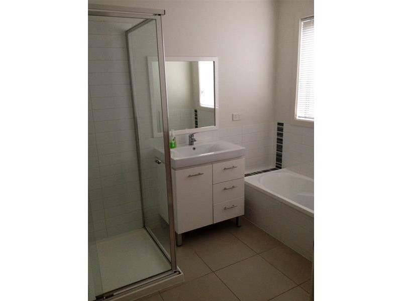 6 Grebe Court, Lara VIC 3212