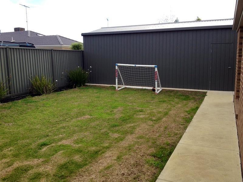 6 Grebe Court, Lara VIC 3212