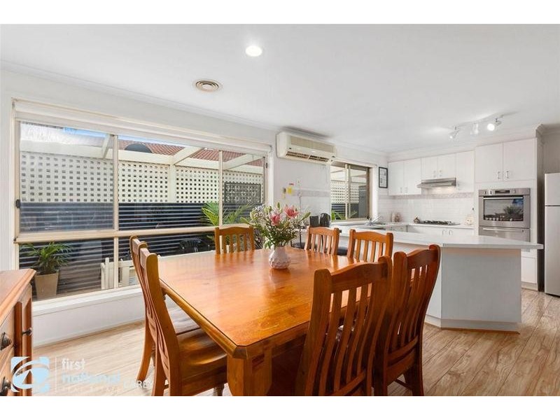 11 Bernard Court, Lara VIC 3212