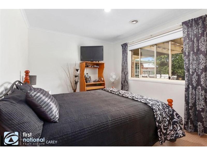 11 Bernard Court, Lara VIC 3212