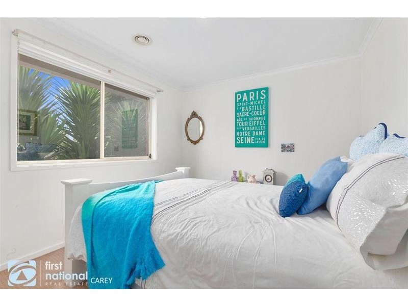 11 Bernard Court, Lara VIC 3212