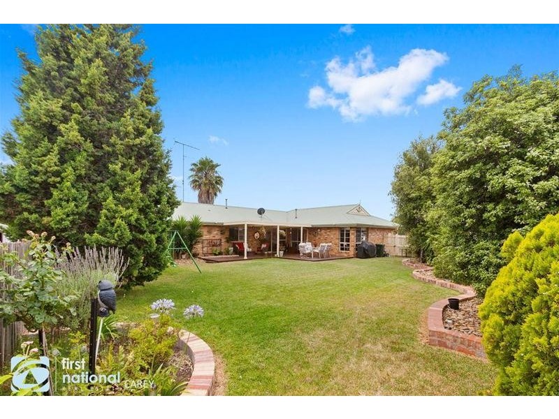 11 Bernard Court, Lara VIC 3212