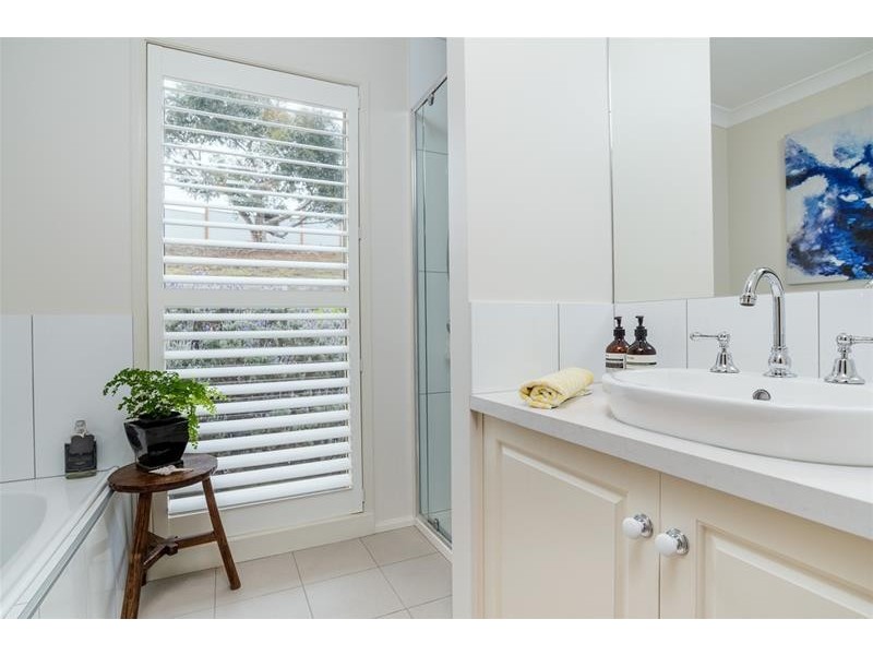 70 McNeill Court, Lara VIC 3212