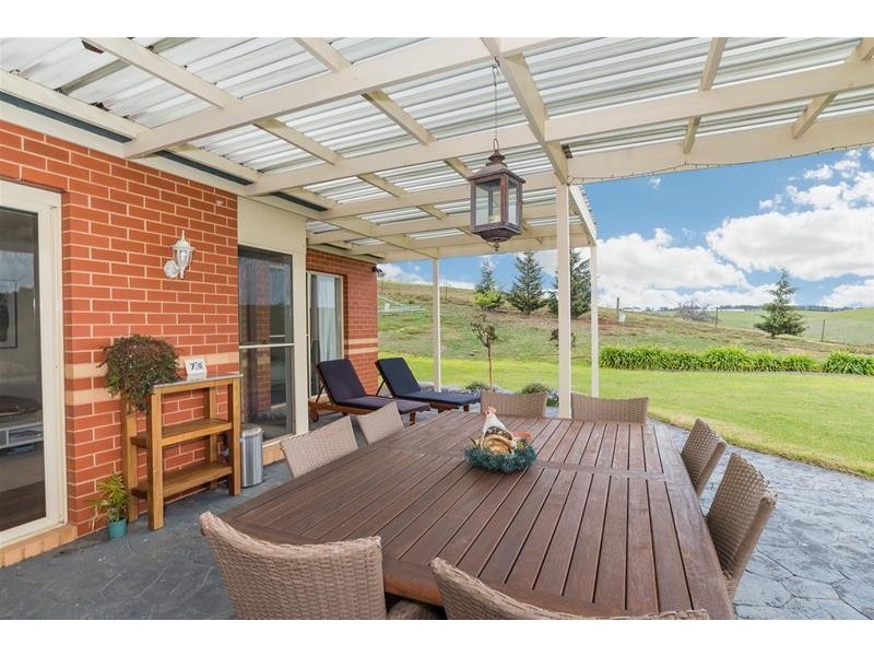 70 McNeill Court, Lara VIC 3212