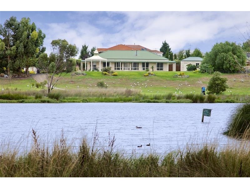 11 Marina Court, Lara VIC 3212