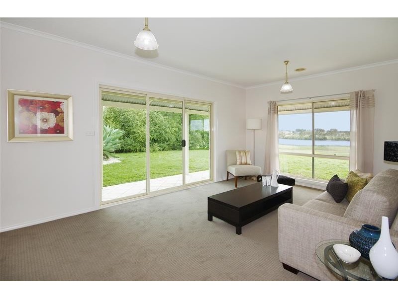 11 Marina Court, Lara VIC 3212