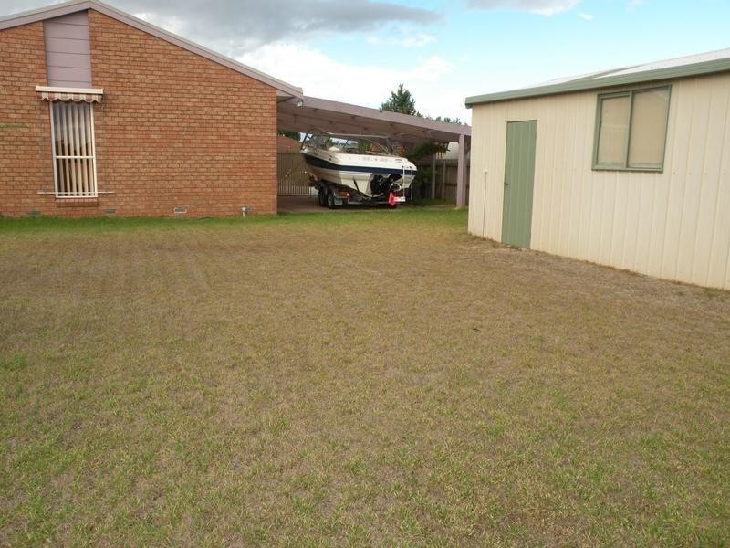 45 Cameron Crescent, Lara VIC 3212