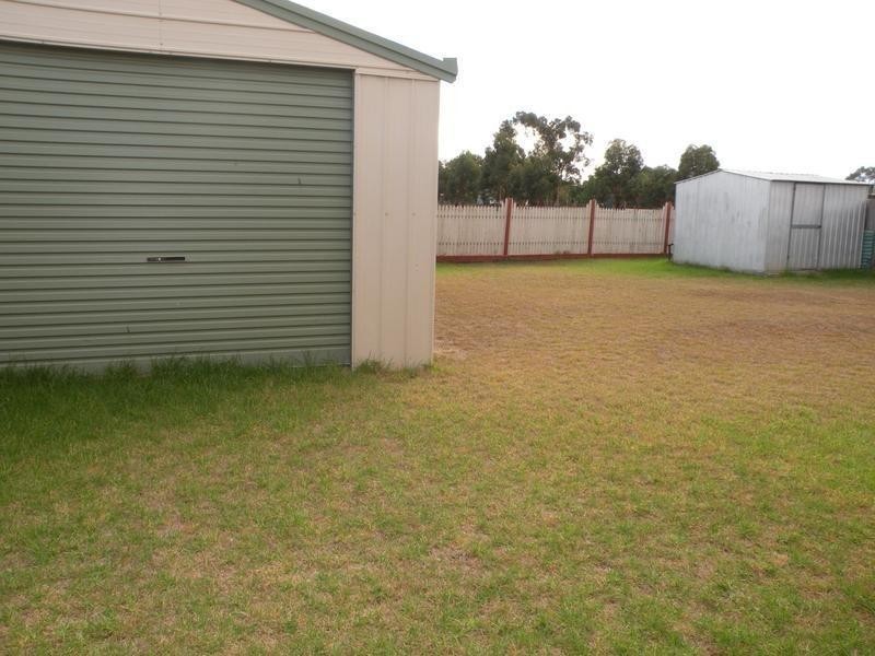 45 Cameron Crescent, Lara VIC 3212