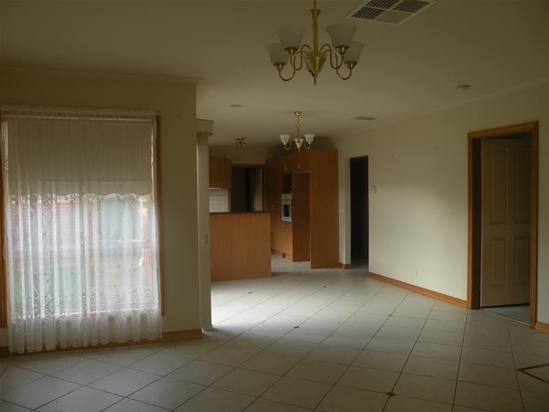 1/79 Cameron Crescent, Lara VIC 3212