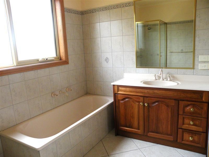 1/79 Cameron Crescent, Lara VIC 3212