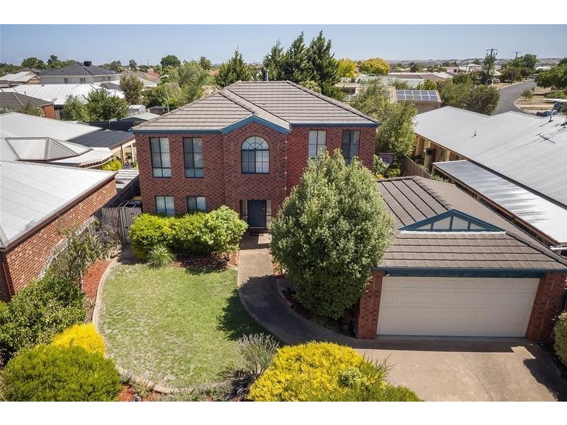 32 Lara Boulevard, Lara VIC 3212