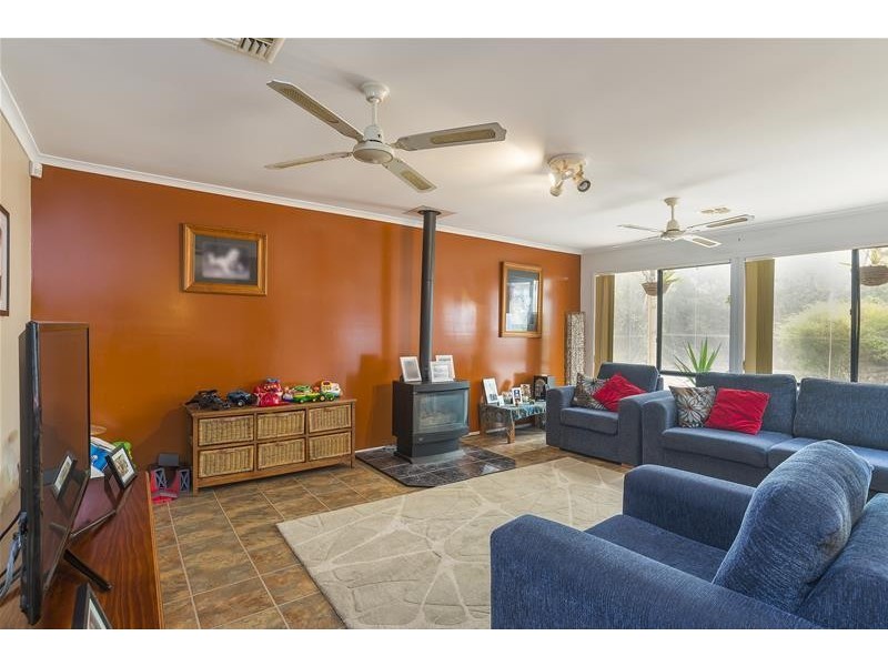 32 Lara Boulevard, Lara VIC 3212