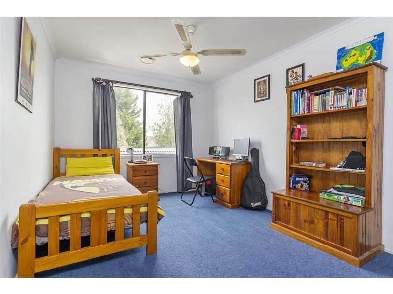 32 Lara Boulevard, Lara VIC 3212