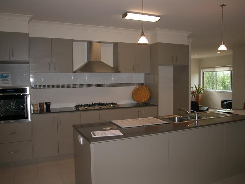 104 Eastlakes Blvde, Lara VIC 3212