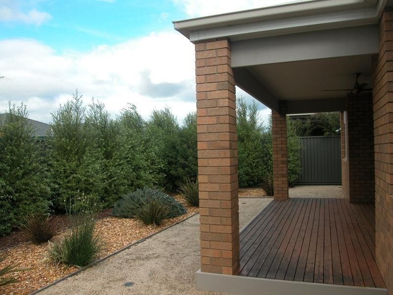 104 Eastlakes Blvde, Lara VIC 3212