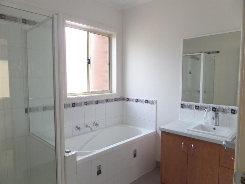 4/5-7 Altair Avenue, Lara VIC 3212