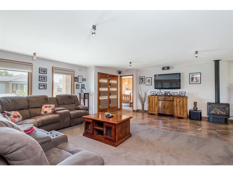 5 Martain Avenue, Lara VIC 3212