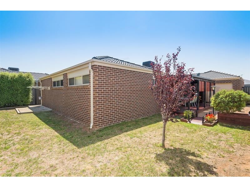 17 Benetti Drive, Lara VIC 3212
