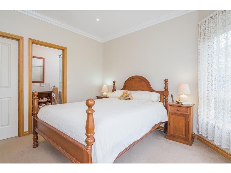 7 Menzies Close, Lara VIC 3212