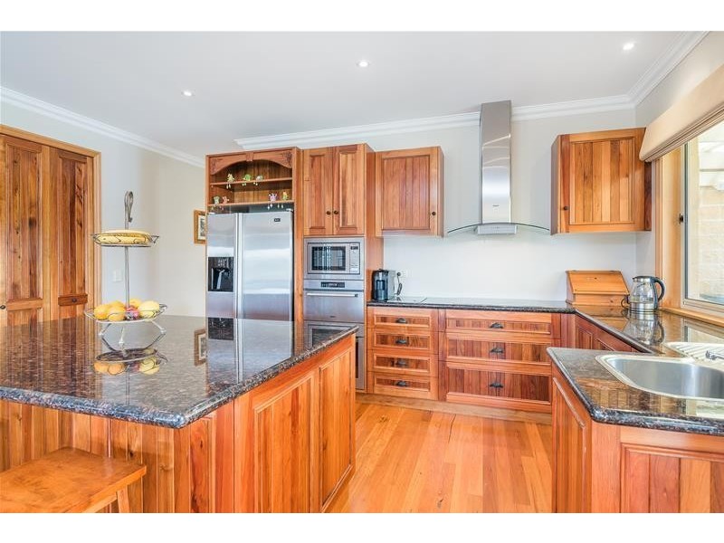 7 Menzies Close, Lara VIC 3212