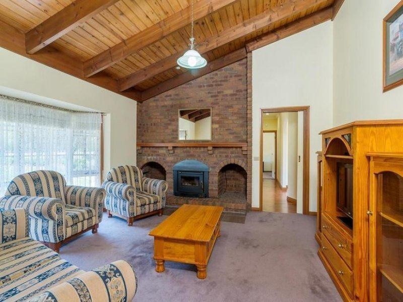 130 Forest Rd North, Lara VIC 3212