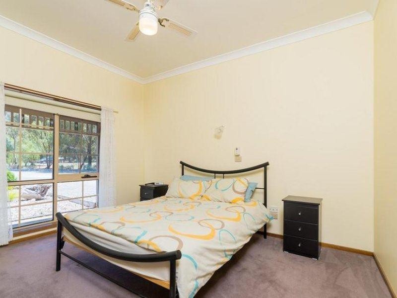 130 Forest Rd North, Lara VIC 3212