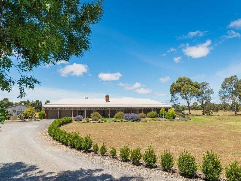 130 Forest Rd North, Lara VIC 3212