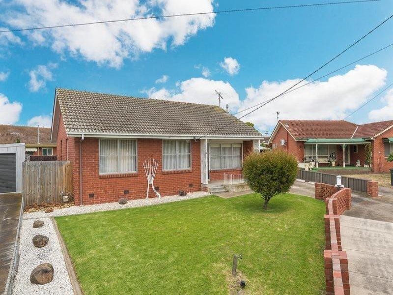 6 Maine Court, Corio VIC 3214