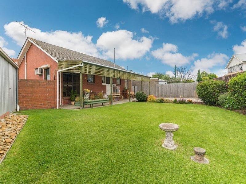 6 Maine Court, Corio VIC 3214