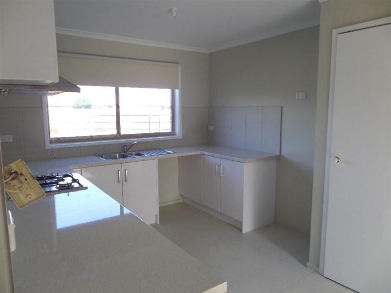 99 Flinders Avenue, Lara VIC 3212