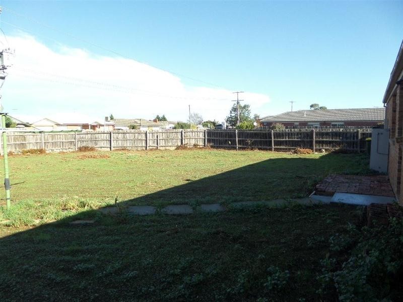 99 Flinders Avenue, Lara VIC 3212