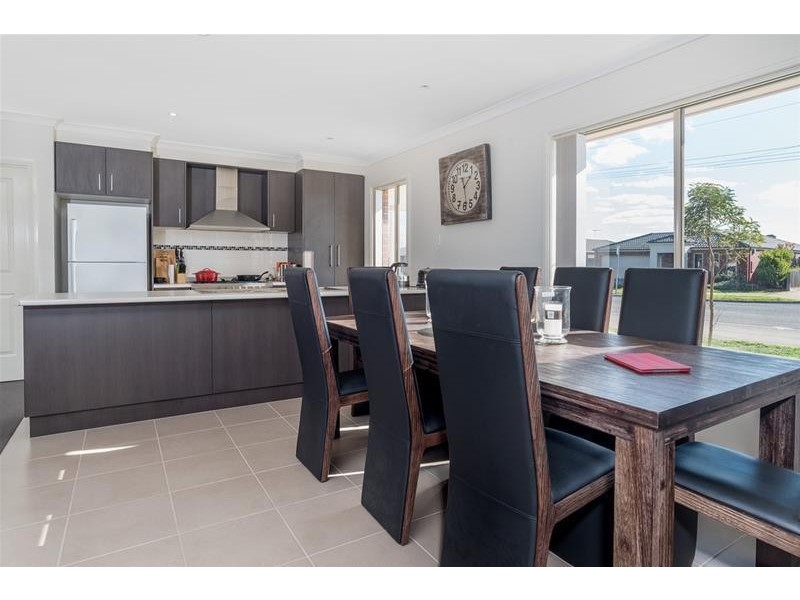 1/110 Flinders Avenue, Lara VIC 3212