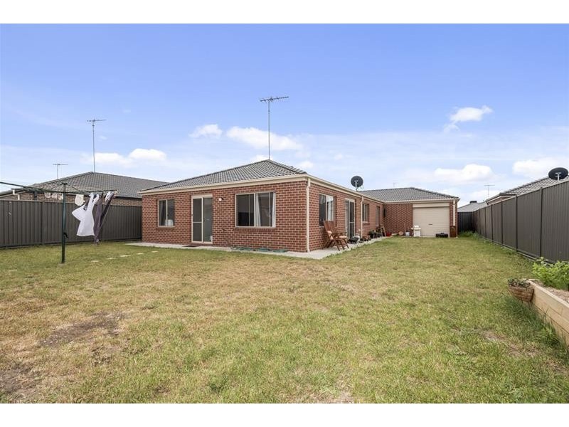 6 Wood Duck Court, Lara VIC 3212