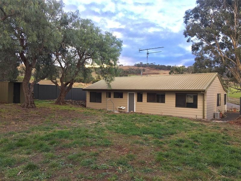 140 Staughton Vale Road, Balliang VIC 3340