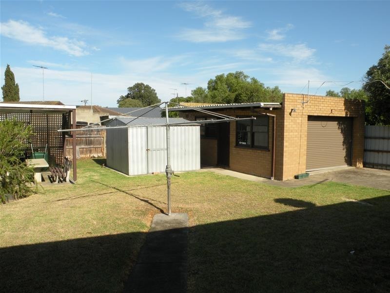 19 Caithness Crescent, Corio VIC 3214