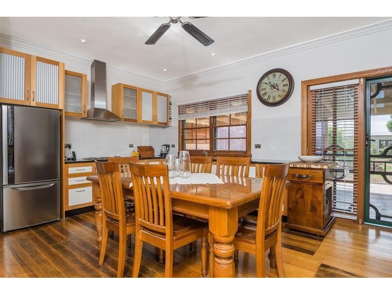 4 Curletts Road, Lara VIC 3212