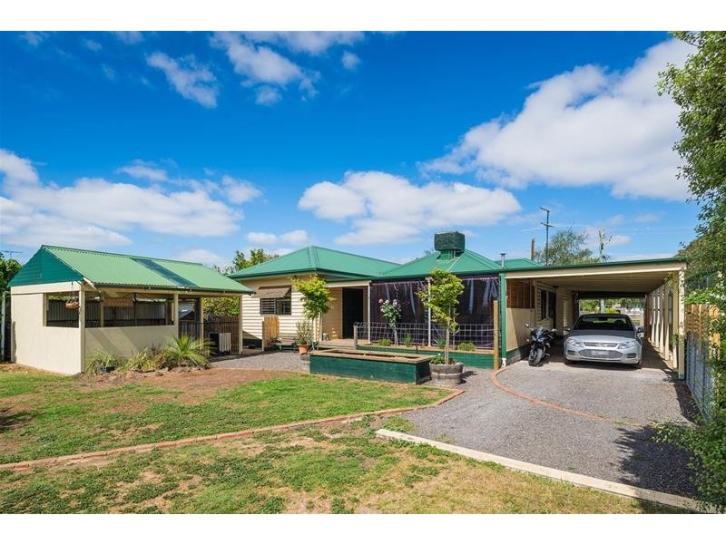4 Curletts Road, Lara VIC 3212