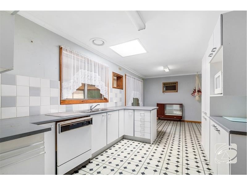 25 Bank Street, Lara VIC 3212