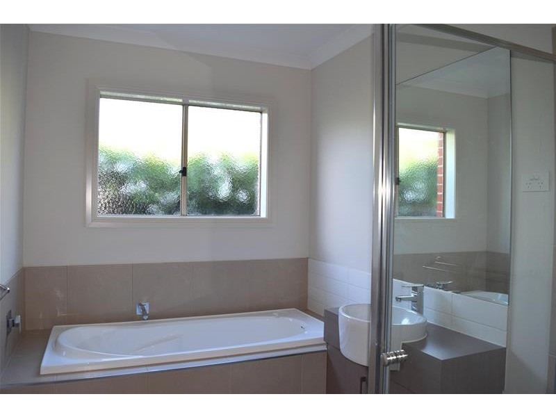 3/110 Flinders Avenue, Lara VIC 3212