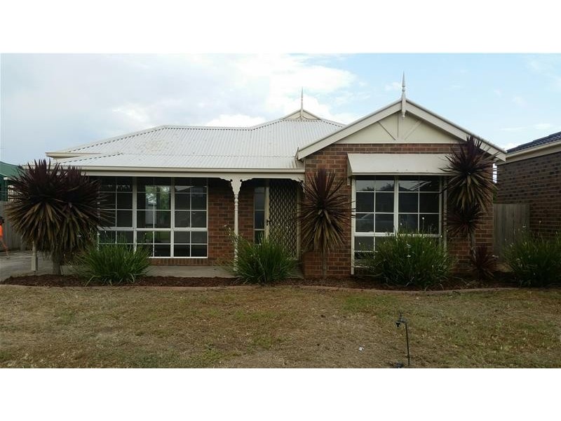 5 Blackbird Circuit, Lara VIC 3212