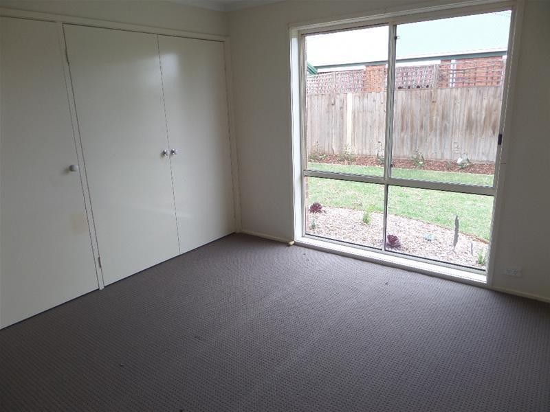 5 Blackbird Circuit, Lara VIC 3212