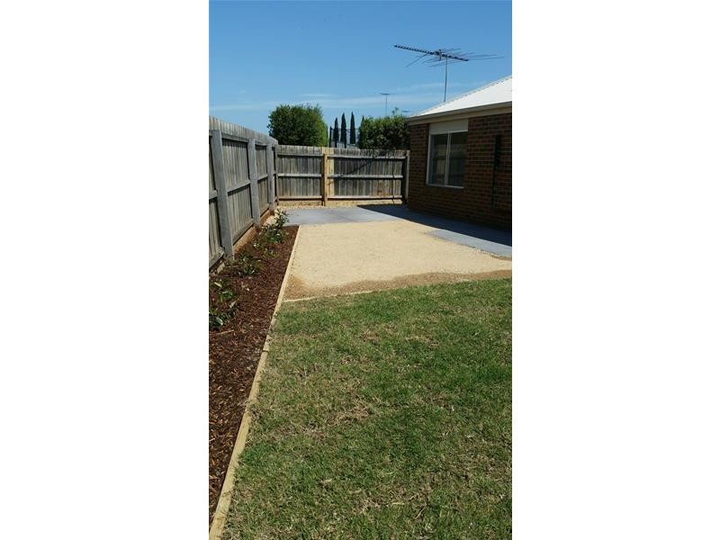 5 Blackbird Circuit, Lara VIC 3212