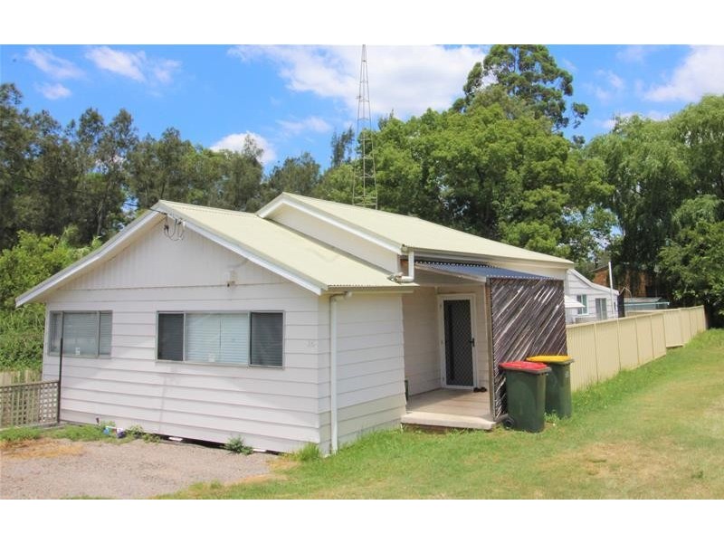 16 William Street, Abermain NSW 2326