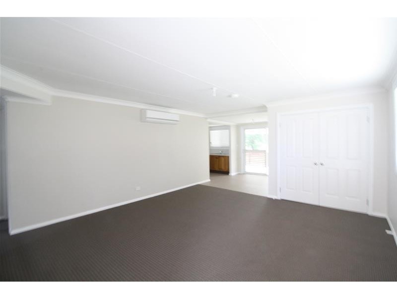 16 William Street, Abermain NSW 2326