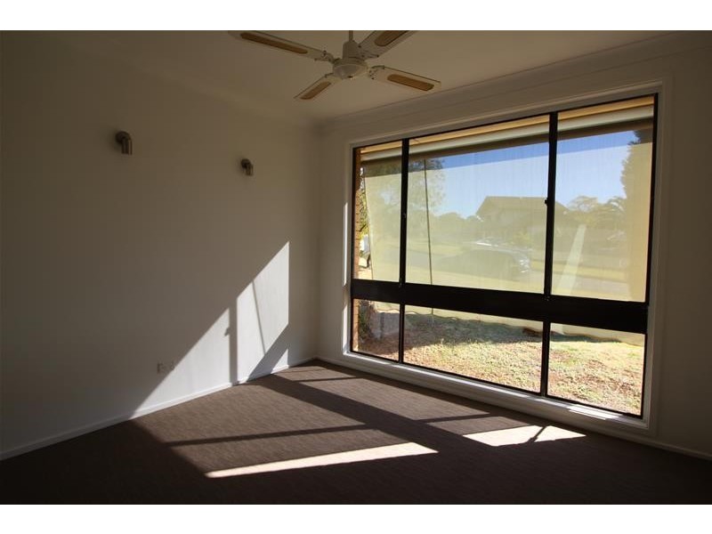 35 Evatt Street, Pelaw Main NSW 2327